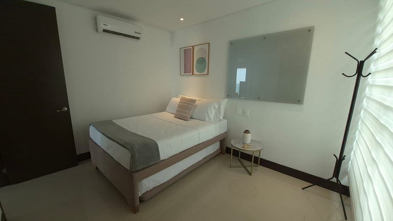 Apto en Cabrero con ubicación y vista ideal