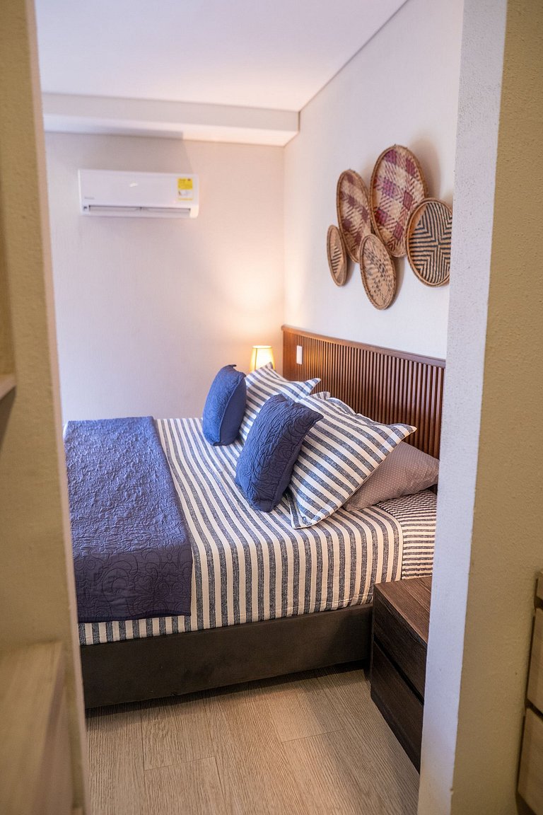 1 Bedroom by the sea. Private Jacuzzi