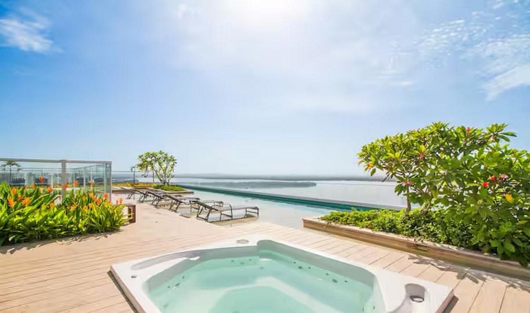 1 Dormitorio junto al mar. Jacuzzi Privado