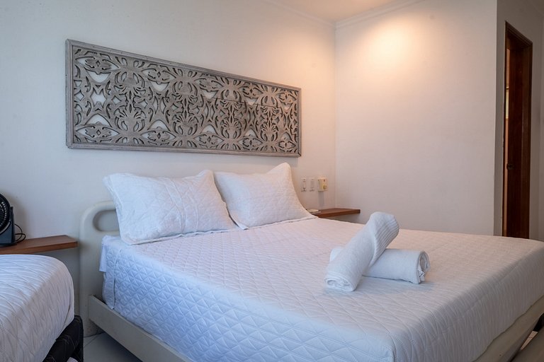 Los Morros 2 Bedrooms. Sea Access