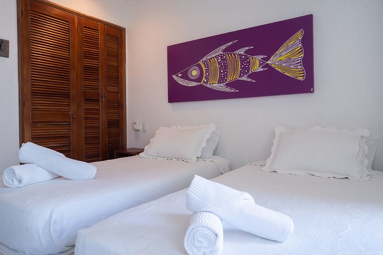 Los Morros 2 Bedrooms. Sea Access