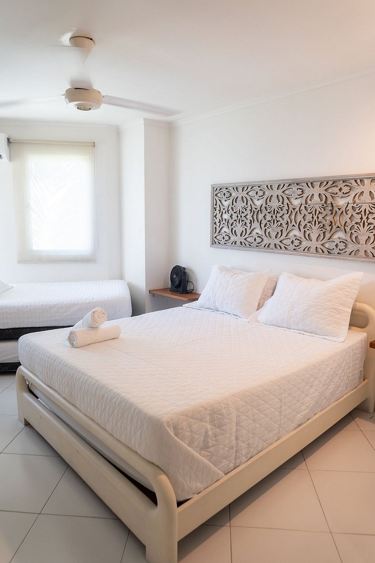 Los Morros 2 Bedrooms. Sea Access