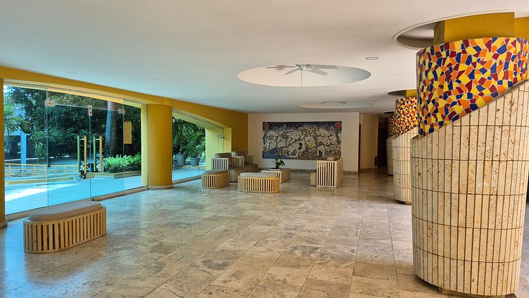 Los Morros 2 Bedrooms. Sea Access