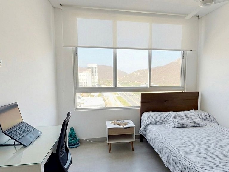 2 Dormitorios, terraza y vista al mar Caribe