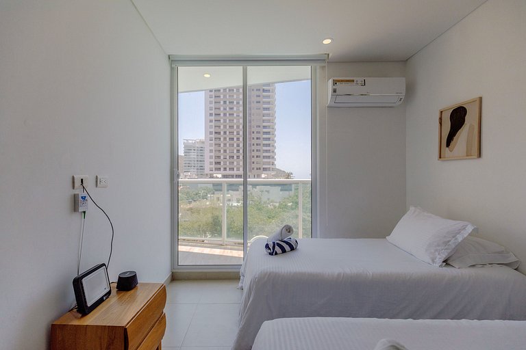 3 Bedrooms Playa Salguero Panoramic Views