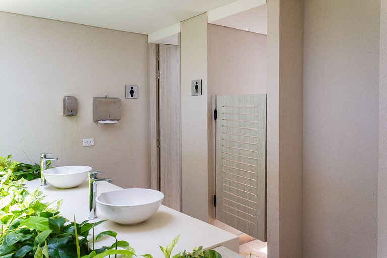 1 Quarto com jacuzzi privativo. Vista para o mar e para a la