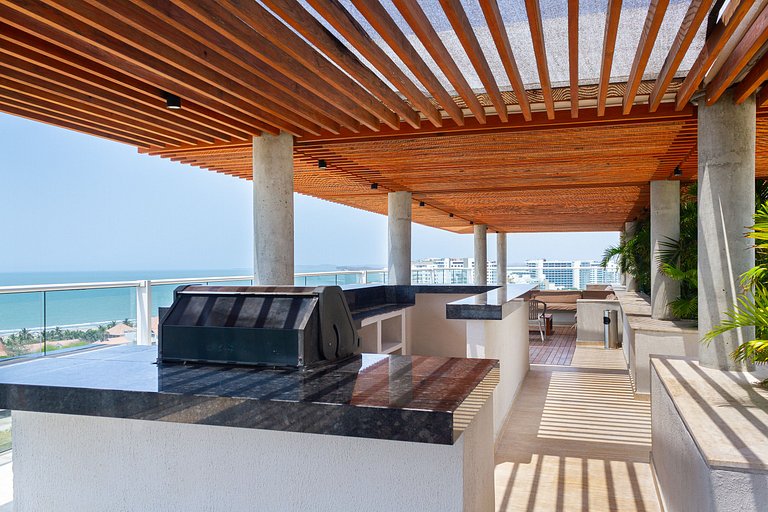 1 Quarto com jacuzzi privativo. Vista para o mar e para a la