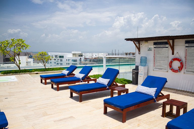 1 Quarto com jacuzzi privativo. Vista para o mar e para a la