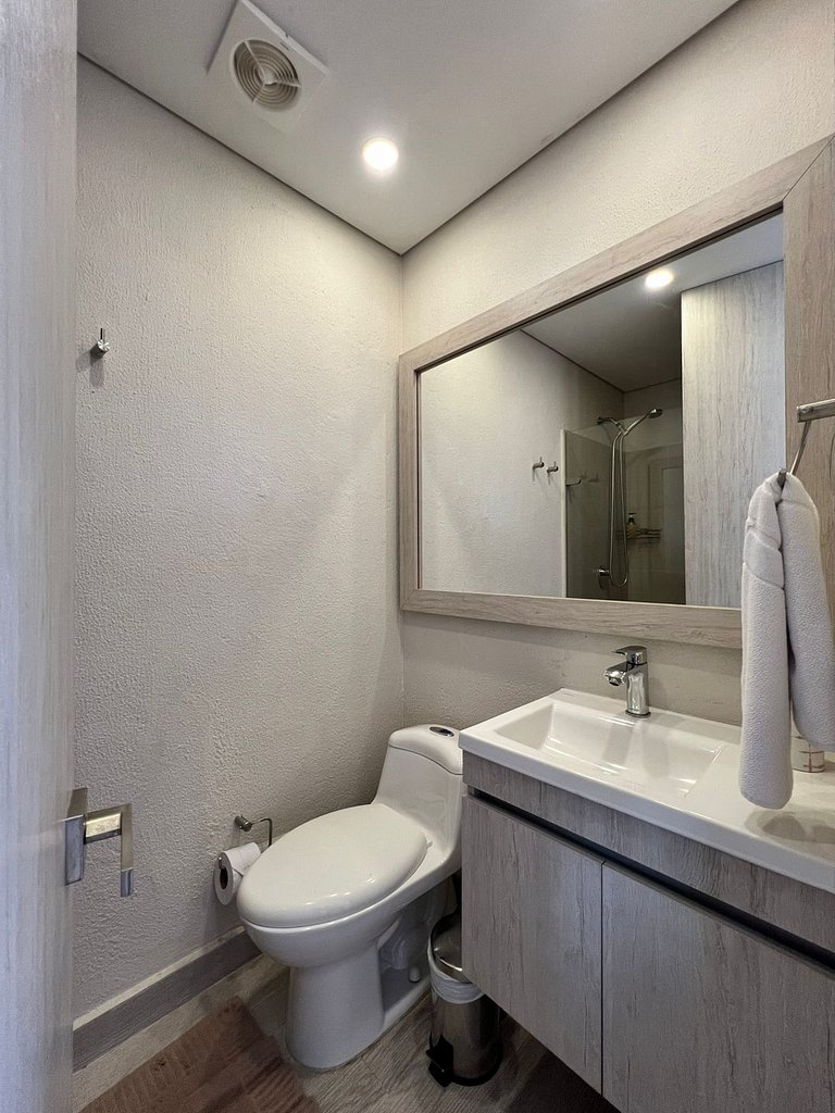 1 Quarto com jacuzzi privativo. Vista para o mar e para a la