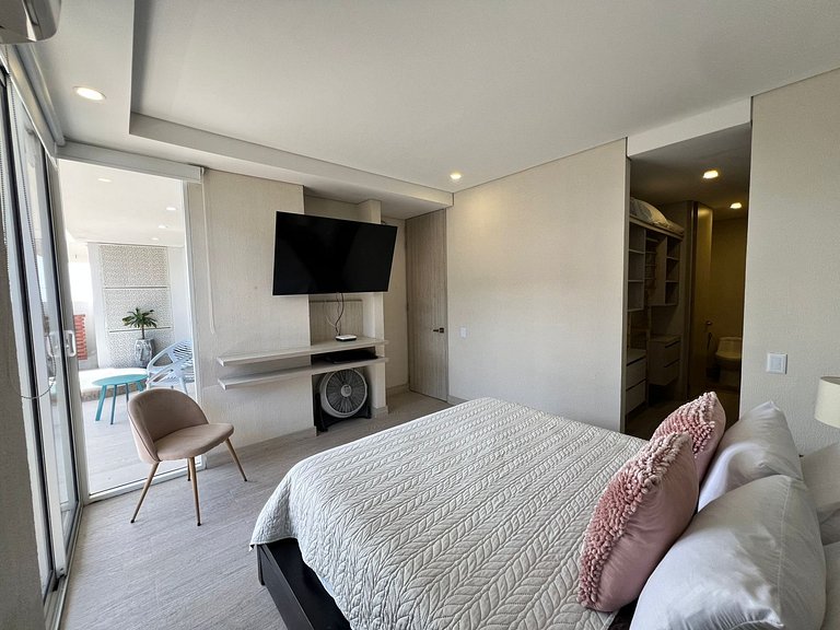 1 Quarto com jacuzzi privativo. Vista para o mar e para a la