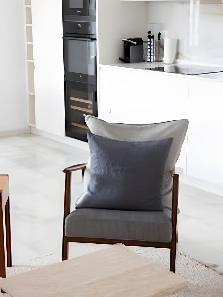 Two-bedroom duplex in Marbella with a private jacuzzi