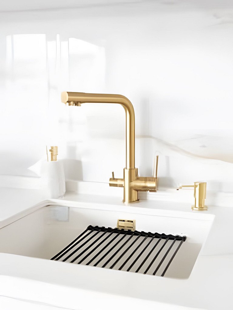 Two-bedroom duplex in Marbella with a private jacuzzi