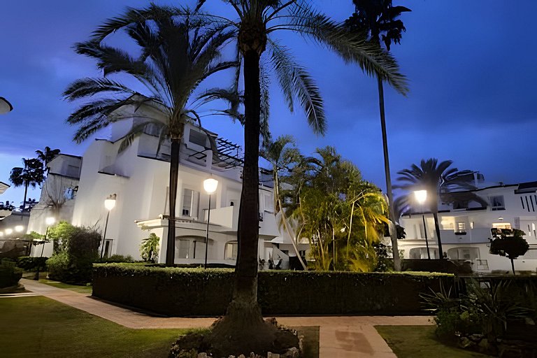 Duplex com 2 quartos em Marbella. Jacuzzi privativo