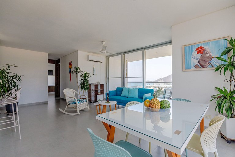 2 Dormitorios, terraza y vista al mar Caribe