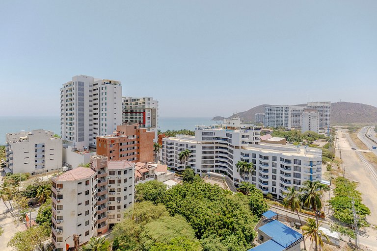 2 Dormitorios, terraza y vista al mar Caribe