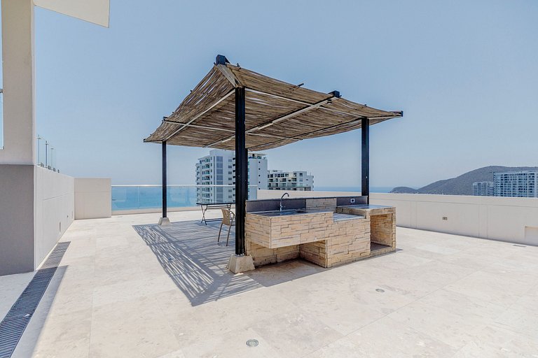 2 Dormitorios, terraza y vista al mar Caribe