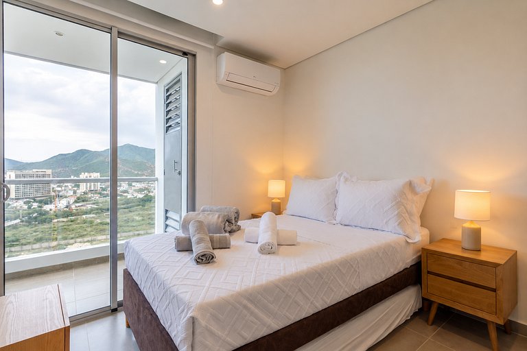 3 Bedrooms and views. Salguero Beach with Pool