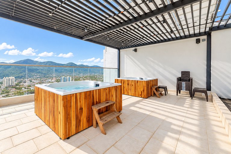 3 Bedrooms and views. Salguero Beach with Pool